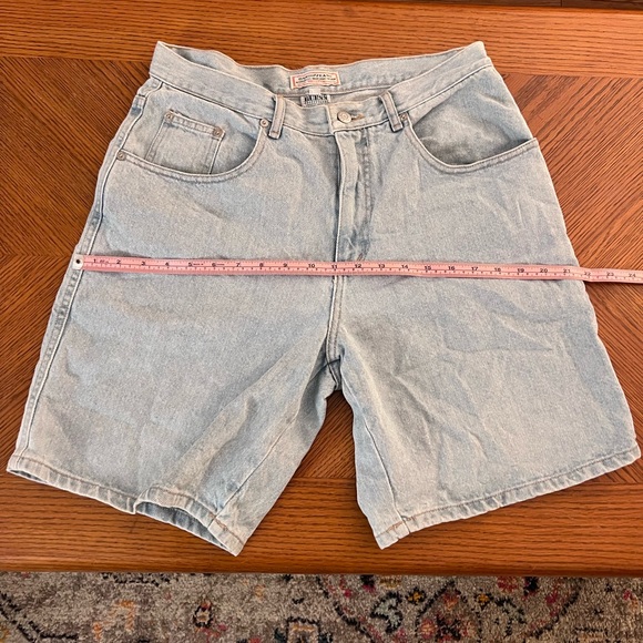 VINTAGE GUESS HIGH WAISTED DENIM SHORTS - Picture 7 of 8